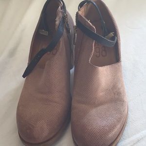 Gorgeous and unique shoes